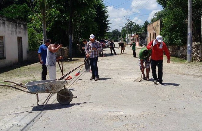 Activarán plan de bacheo en Sucilá Activarán plan de bacheo en Sucilá