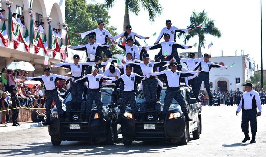76 policías de Tizimín con nuevos uniformes 76 policías de Tizimín con nuevos uniformes