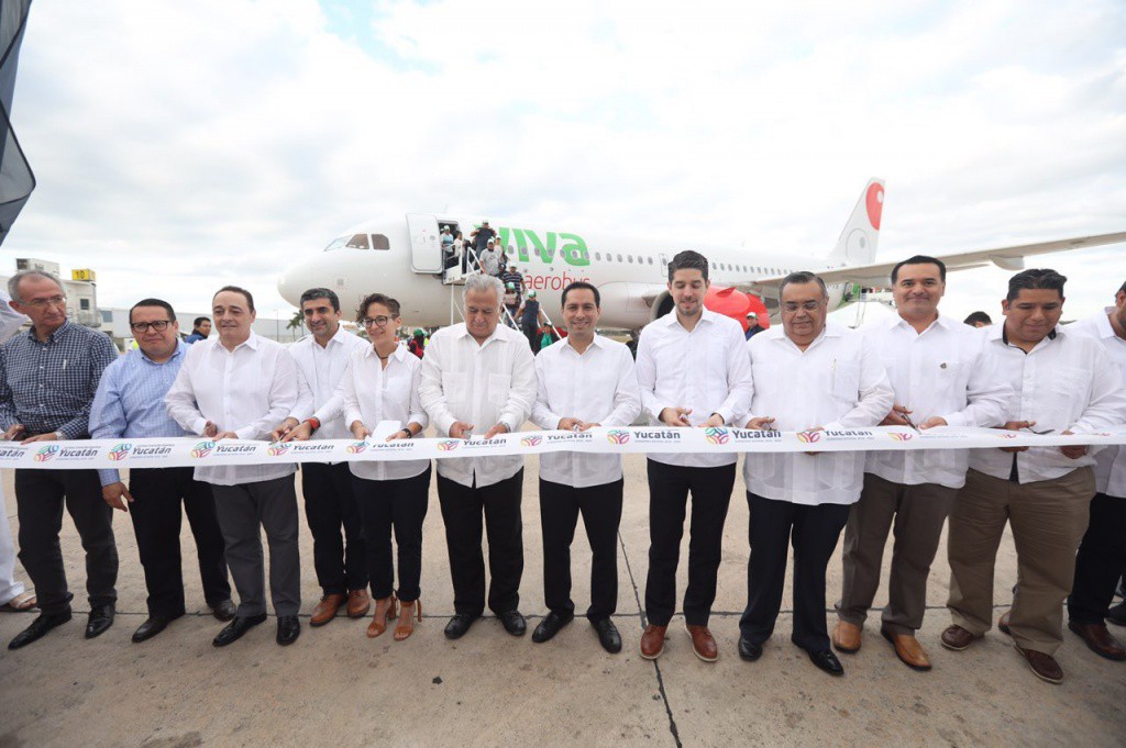 Inicia operaciones vuelo Mérida-Villehermosa Inicia operaciones vuelo Mérida-Villehermosa