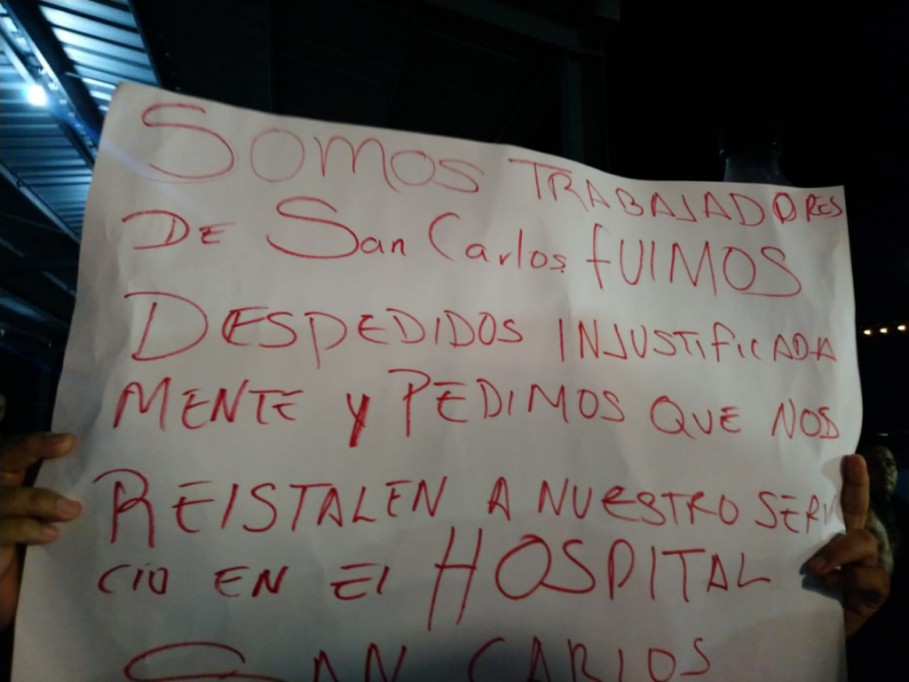 Dejan sin trabajo a personal del hospital san Carlos Dejan sin trabajo a personal del hospital san Carlos