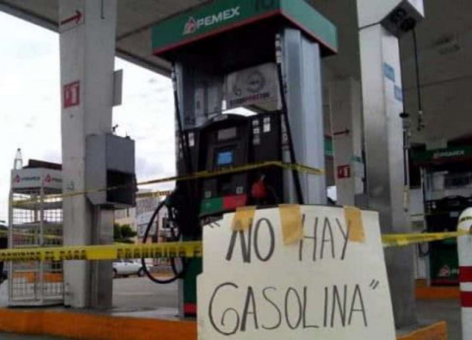 Ante el desabasto de gasolina, autoridades piden no caer en pánico Ante el desabasto de gasolina, autoridades piden no caer en pánico