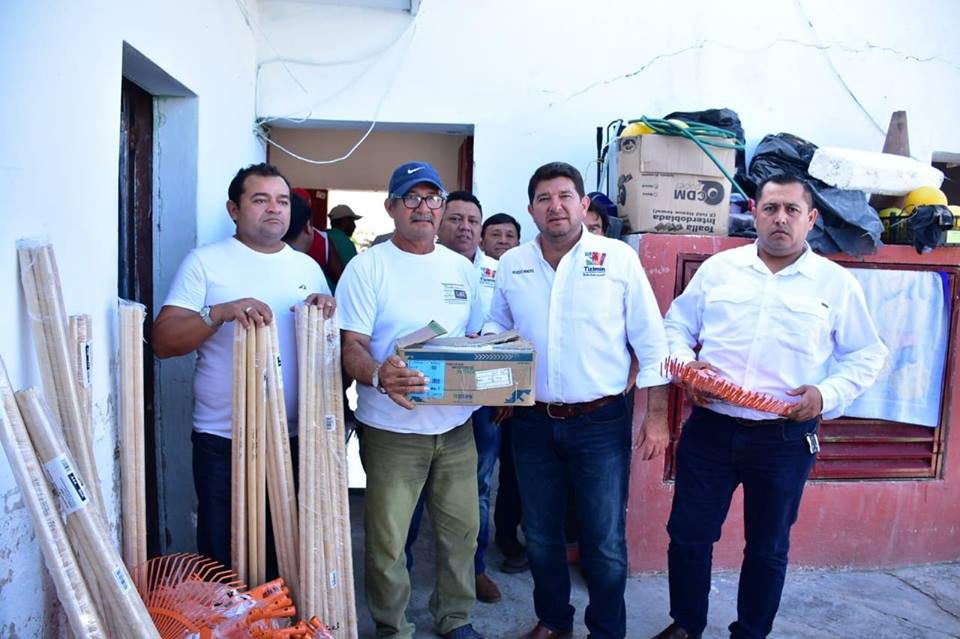 Pagan apoyos a pescadores del Cuyo por la veda del mero Pagan apoyos a pescadores del Cuyo por la veda del mero