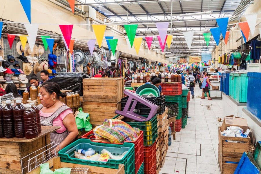 "Marchantes" esperan mejores ventas en Semana Santa "Marchantes" esperan mejores ventas en Semana Santa