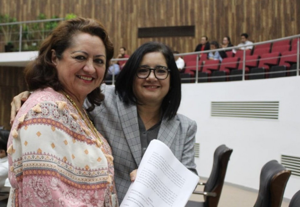 Presentan iniciativa de Ley para agilizar la adopción Presentan iniciativa de Ley para agilizar la adopción
