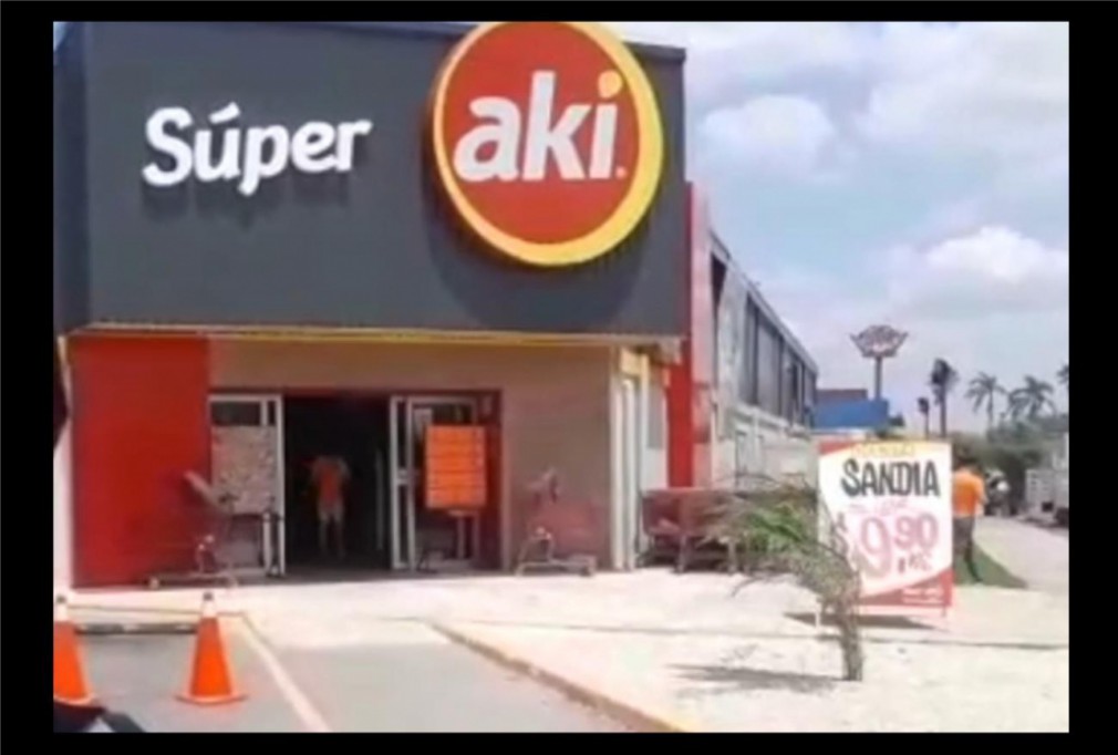 Super Aki "Las Palmas" presenta su nueva imagen Super Aki "Las Palmas" presenta su nueva imagen