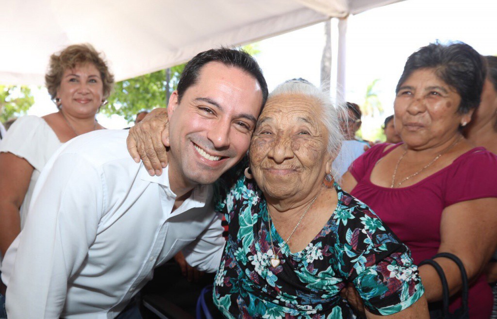 Mauricio Vila calificado positivamente por yucatecos Mauricio Vila calificado positivamente por yucatecos
