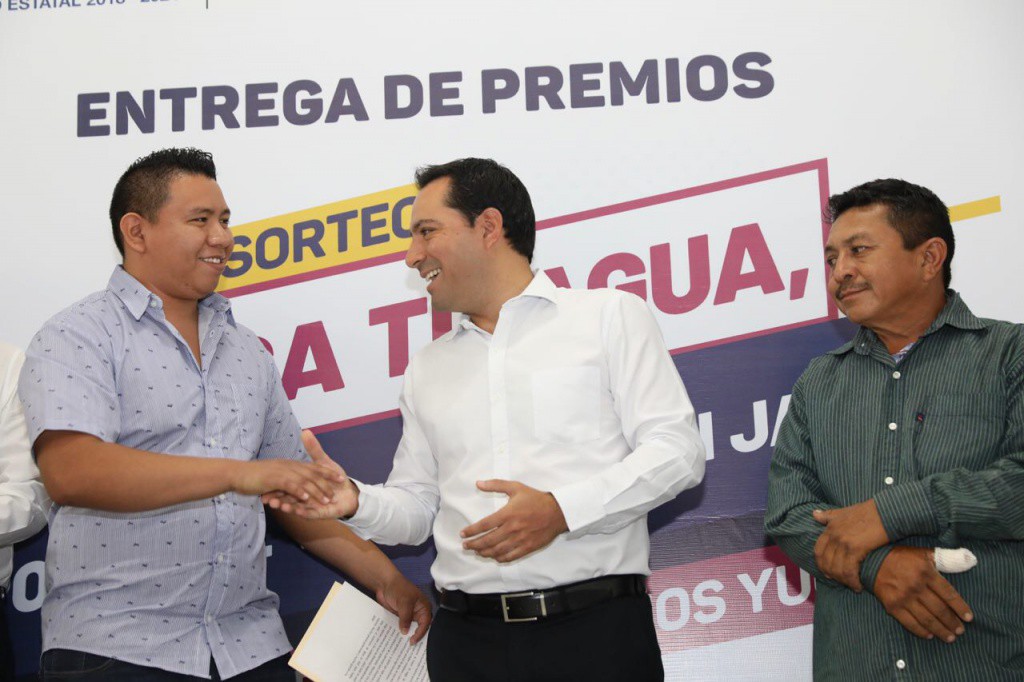 Entregan premios del sorteo Japay Entregan premios del sorteo Japay