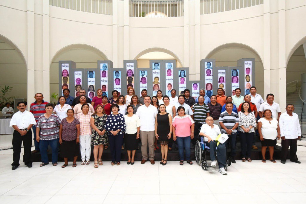 Celebran el Día del Empleado Municipal en Mérida Celebran el Día del Empleado Municipal en Mérida