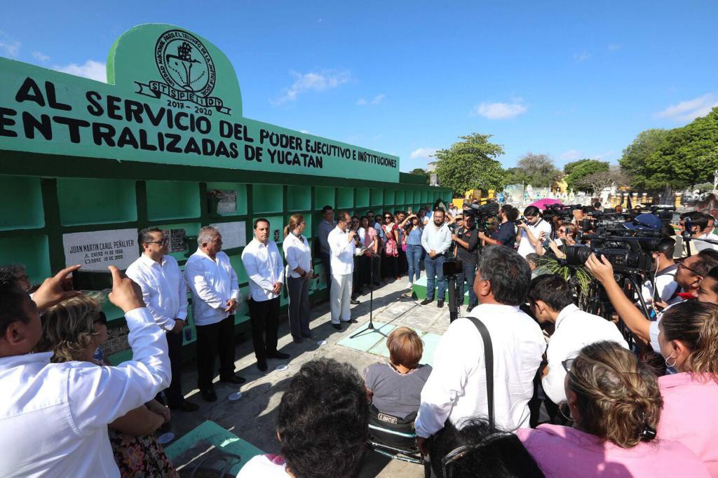 Conmemoran el Día del Servidor Público Conmemoran el Día del Servidor Público