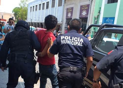 Intentan asaltar a una joven empleada en el Centro Intentan asaltar a una joven empleada en el Centro