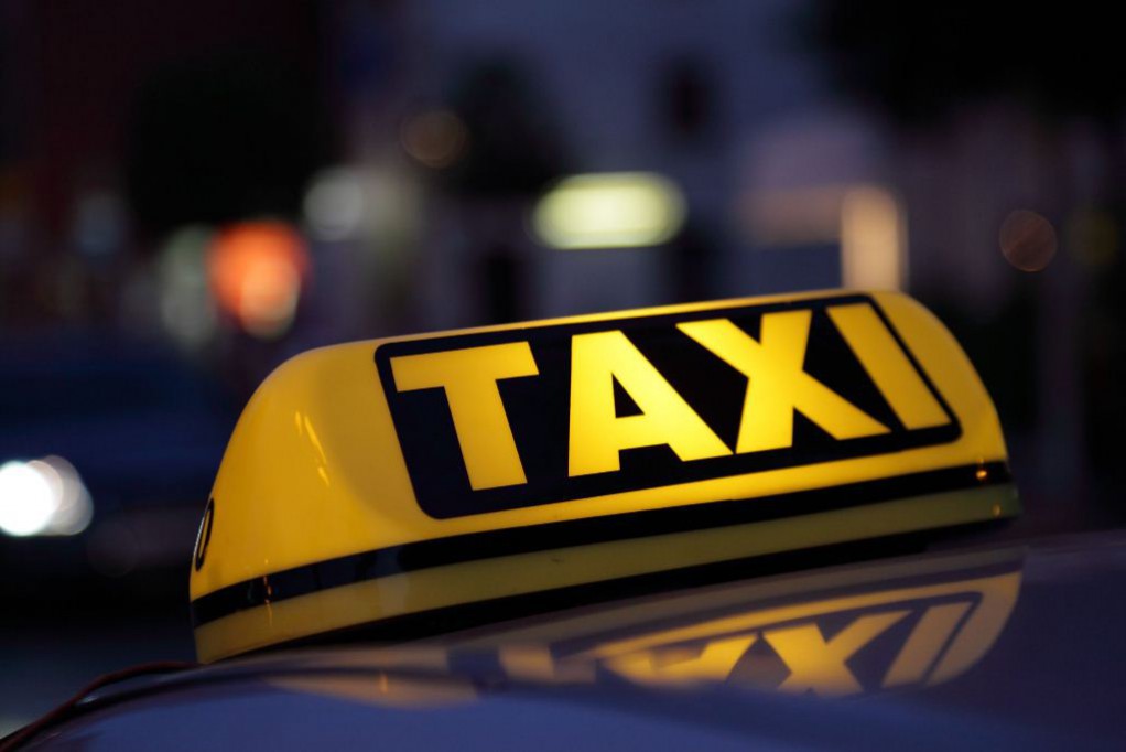 Proponen rastreador satelital obligatorio para taxis Proponen rastreador satelital obligatorio para taxis