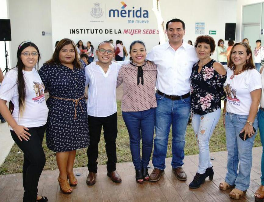 Promueven acciones a favor de las mujeres Promueven acciones a favor de las mujeres