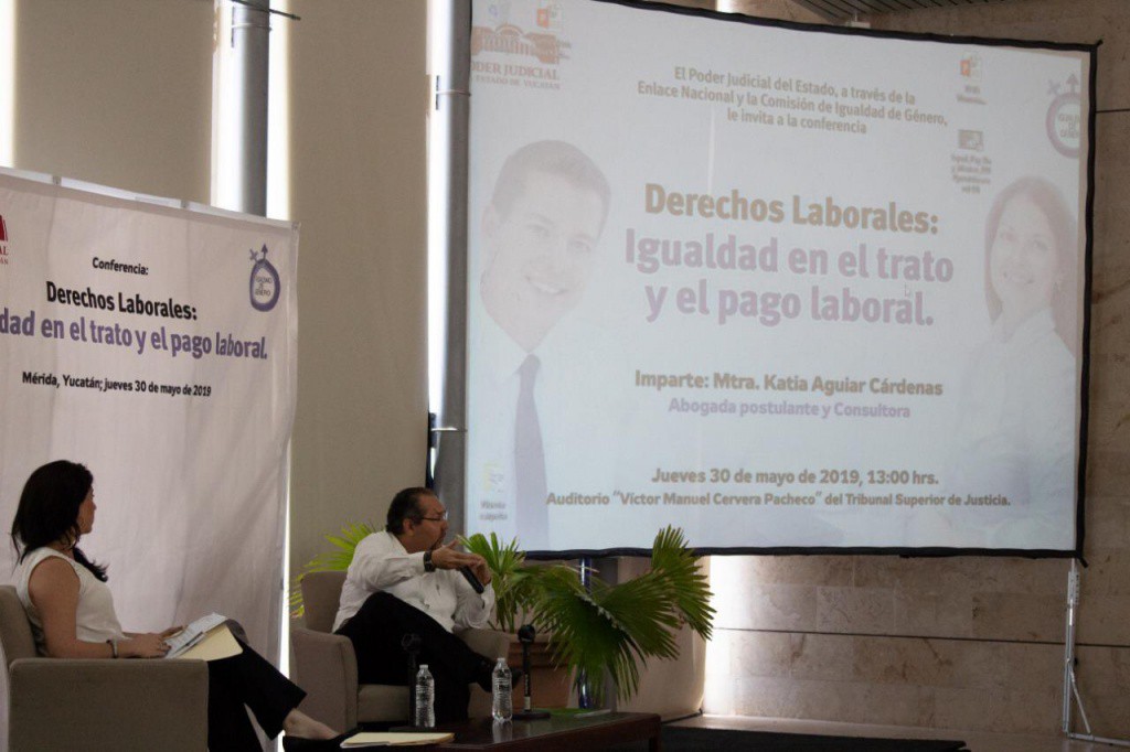 Las mujeres deben ganar lo mismo que los hombres Las mujeres deben ganar lo mismo que los hombres