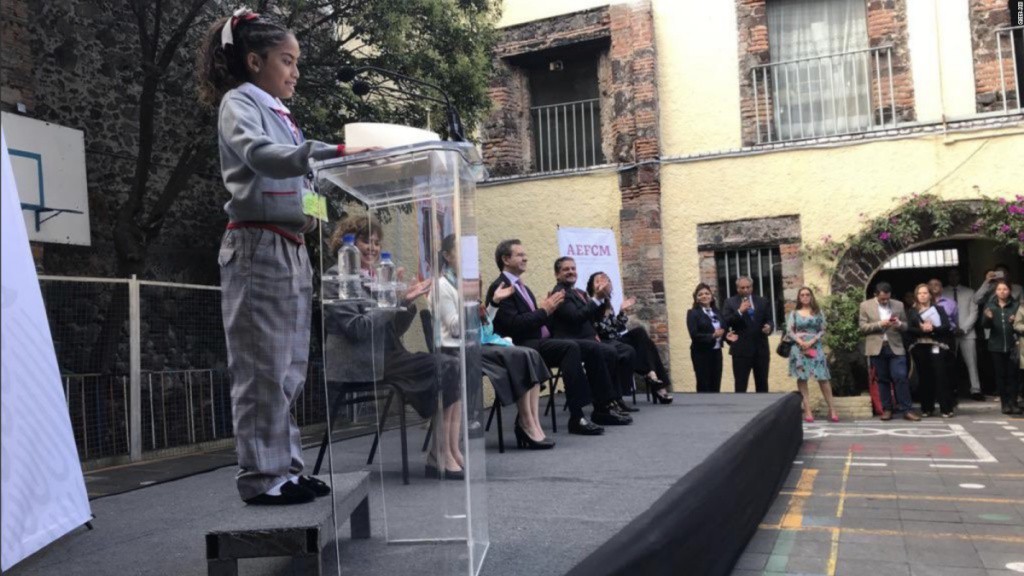 Aprueban "uniforme neutro" en la CdMX Aprueban "uniforme neutro" en la CdMX