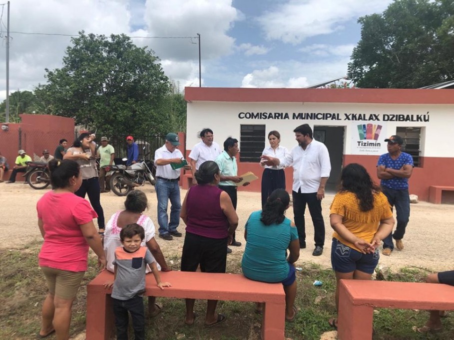 Cumplen compromisos en comisarías de Tizimín Cumplen compromisos en comisarías de Tizimín