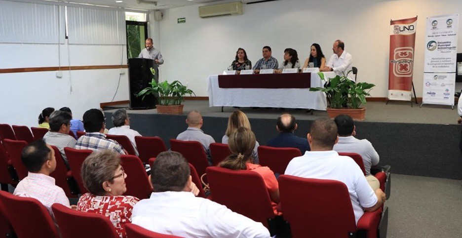 Primer encuentro municipal anti corrupción en Valladolid Primer encuentro municipal anti corrupción en Valladolid