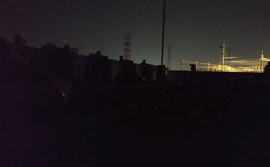 Vecinos de Pacabtun cansados por apagones de la CFE Vecinos de Pacabtun cansados por apagones de la CFE