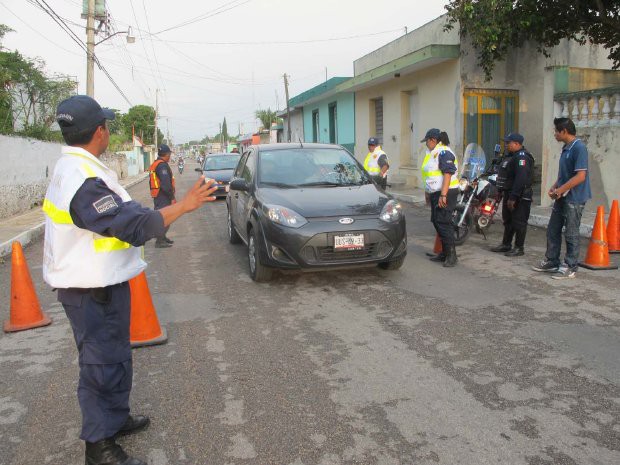 TIZIMIN: Conductores alcoholizados y taxistas ocasionan mayor número de accidentes en la ciudad. TIZIMIN: Conductores alcoholizados y taxistas ocasionan mayor número de accidentes en la ciudad.