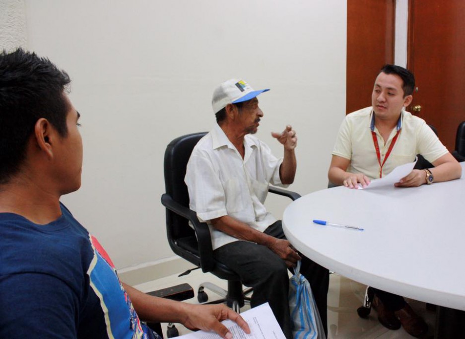 Otorgan servicio médico en lengua maya Otorgan servicio médico en lengua maya