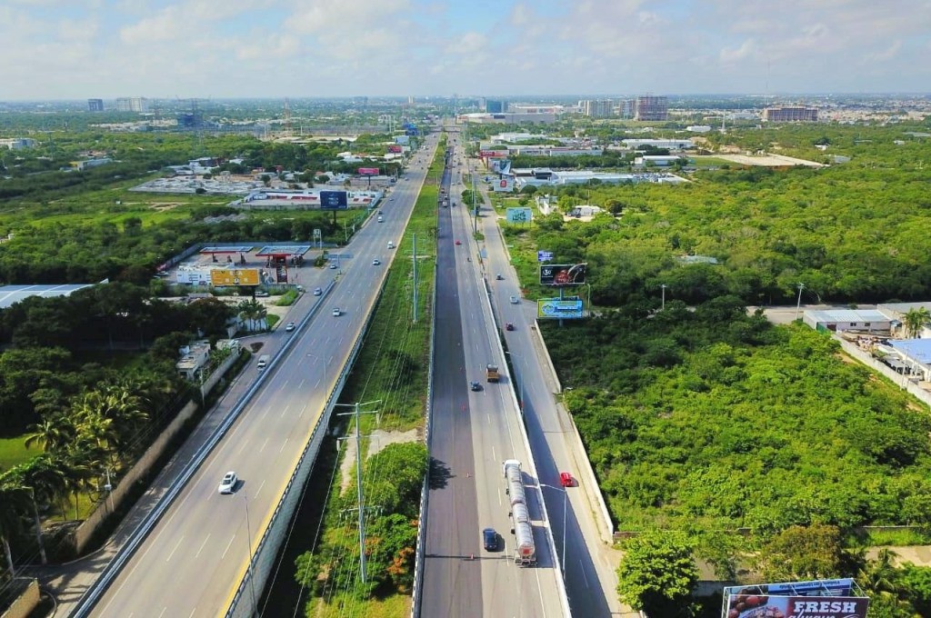 Carretera Mérida - Progreso Carretera Mérida - Progreso