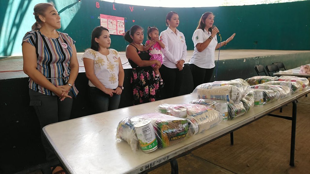 Combaten desnutrición en niños tizimileños Combaten desnutrición en niños tizimileños