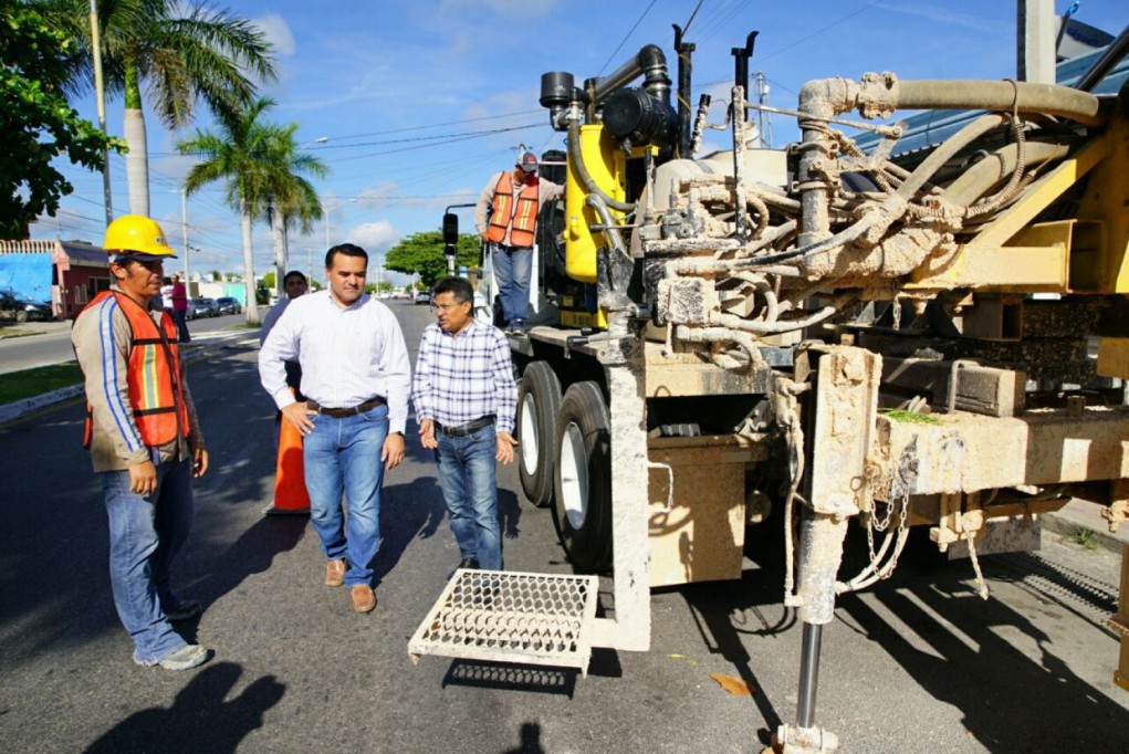 En Mérida se construyen dos o más pozos pluviales al día En Mérida se construyen dos o más pozos pluviales al día