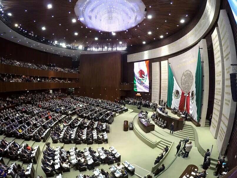 “Debe haber un límite en el sueldo de funcionarios públicos” “Debe haber un límite en el sueldo de funcionarios públicos”