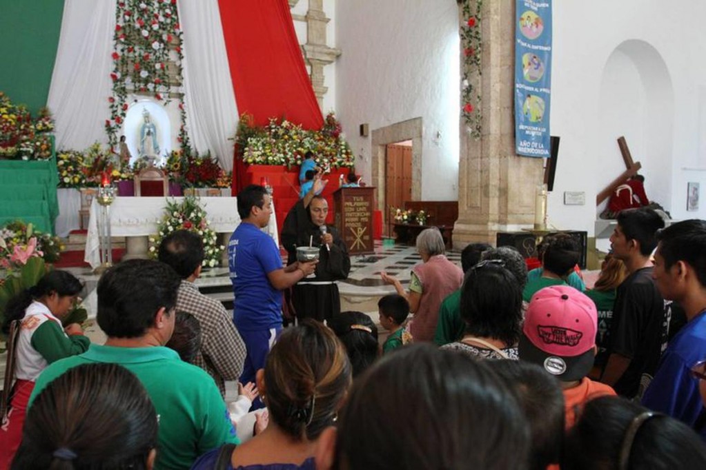 Yucatecos reciben la Navidad con el corazón limpio Yucatecos reciben la Navidad con el corazón limpio