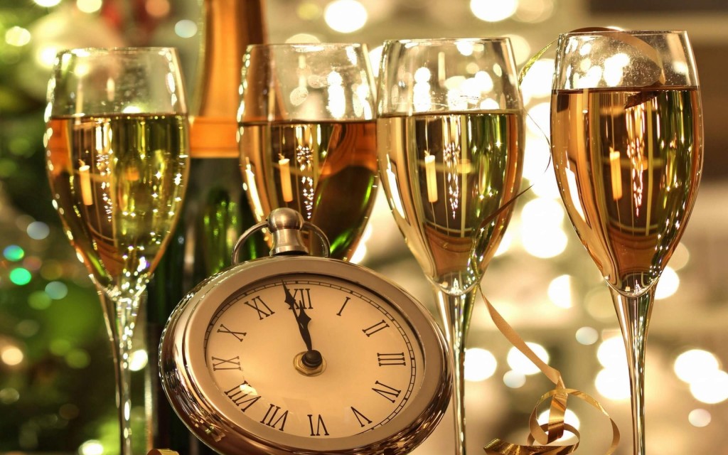 Un brindis con bebidas de baja graduación Un brindis con bebidas de baja graduación