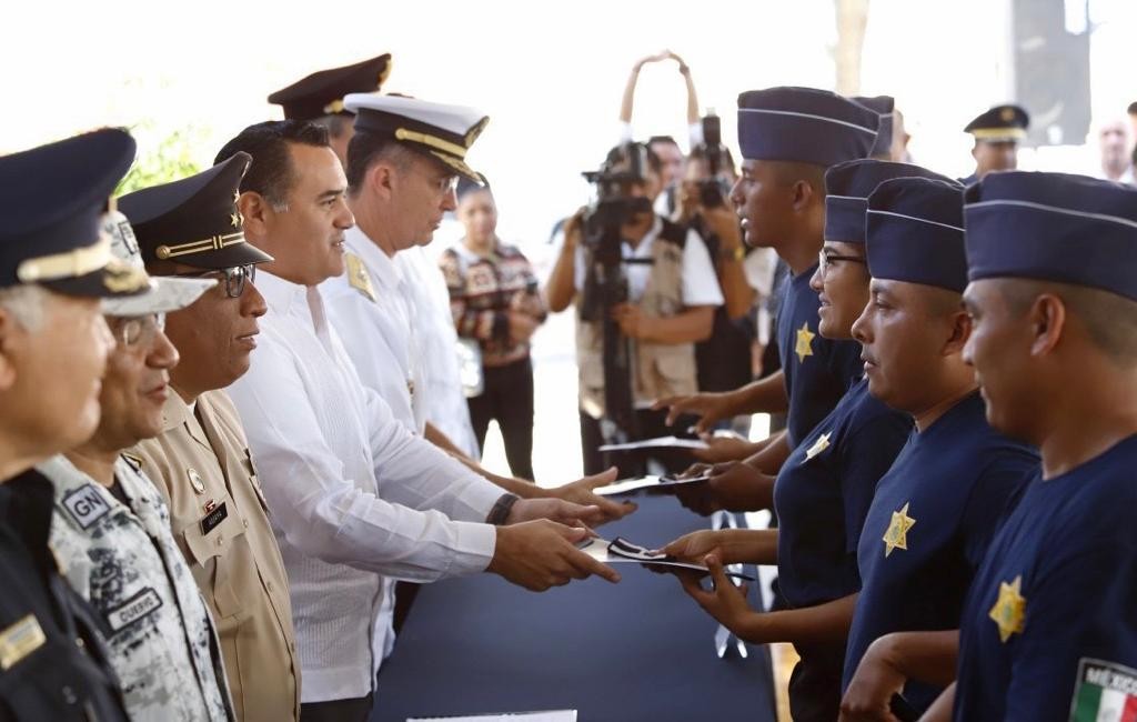 Se gradúa la 9ª generación de la Policía de Mérida Se gradúa la 9ª generación de la Policía de Mérida