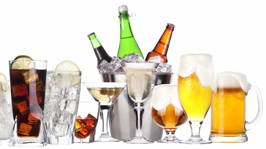 El exceso de alcohol aumenta el riesgo de enfermedades cardiovasculares El exceso de alcohol aumenta el riesgo de enfermedades cardiovasculares