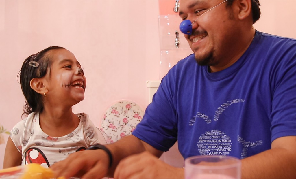 Fundación Sonrisas lleva alegría y fuerza para sanar Fundación Sonrisas lleva alegría y fuerza para sanar