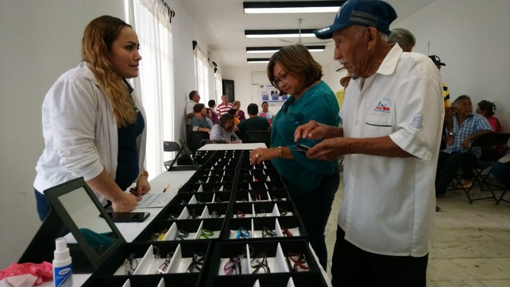 Mejoran visión de pensionados y jubilados del ISSSTE Mejoran visión de pensionados y jubilados del ISSSTE