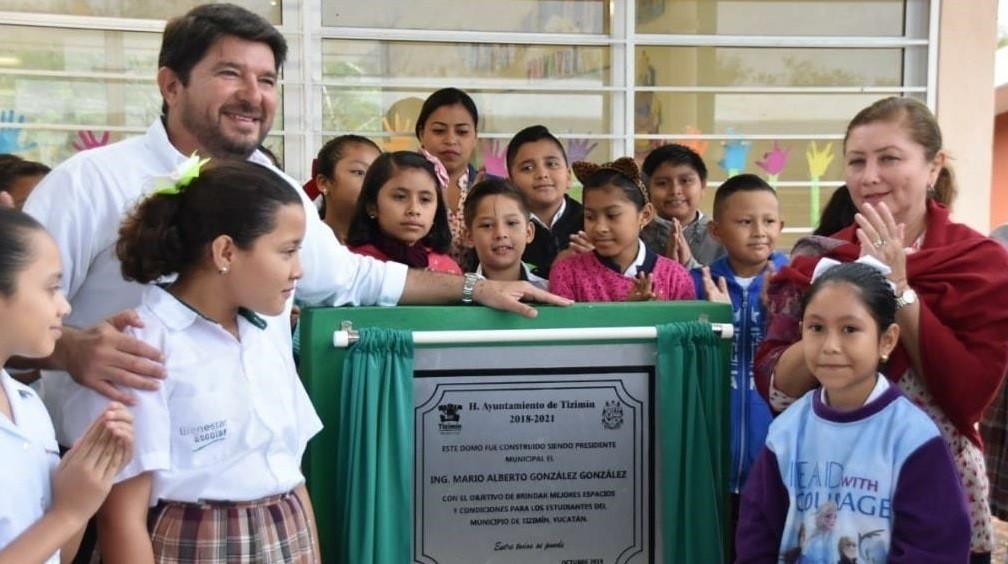 Dotan de más beneficios a centenaria escuela de Tizimín Dotan de más beneficios a centenaria escuela de Tizimín
