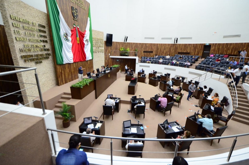 Diputados de Morena prefieren la política que la Salud Diputados de Morena prefieren la política que la Salud