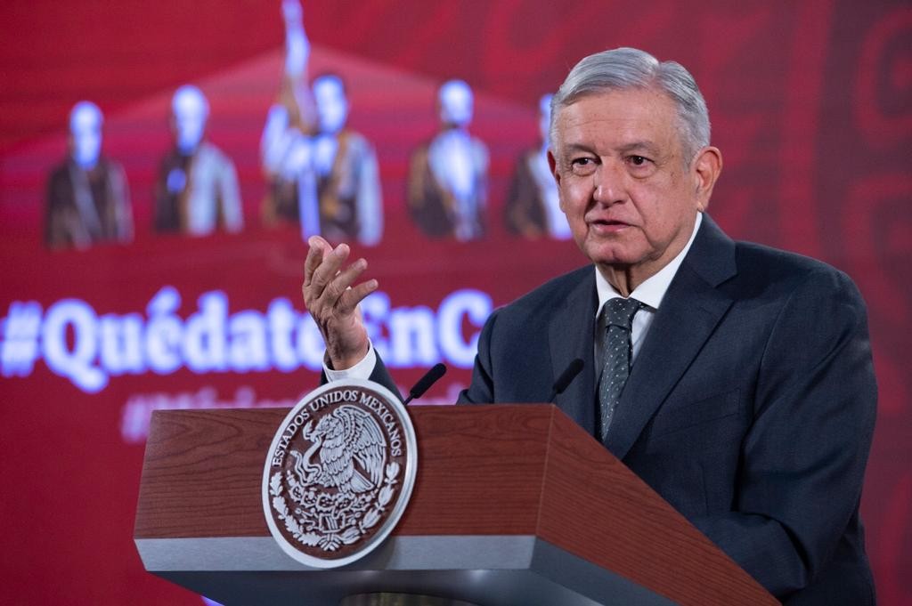 AMLO no está en contra de las energías limpias AMLO no está en contra de las energías limpias