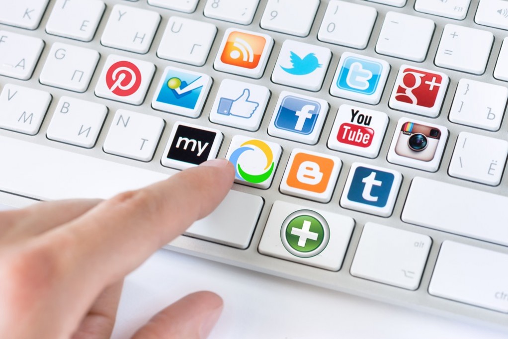 Las redes sociales pueden ser peligrosas Las redes sociales pueden ser peligrosas