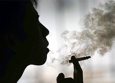 Información amplia de los daños por consumo de tabaco disminuirá este problema de salud: Cano Valle Información amplia de los daños por consumo de tabaco disminuirá este problema de salud: Cano Valle
