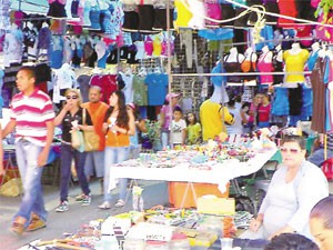 Promete “meter en cintura” a tianguistas Promete “meter en cintura” a tianguistas