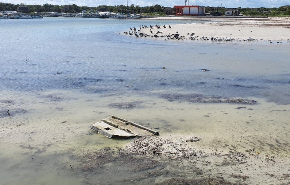 Pescadores de el cuyo con problemas de acceso al puerto de abrigo Pescadores de el cuyo con problemas de acceso al puerto de abrigo