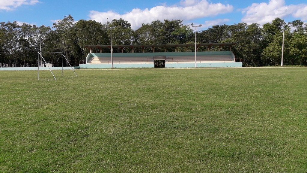 Espacios deportivos de Sucilá en constante mantenimiento Espacios deportivos de Sucilá en constante mantenimiento