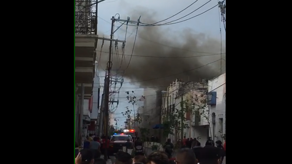 Incendio interrumpió la tranquilidad en el Centro de Mérida Incendio interrumpió la tranquilidad en el Centro de Mérida