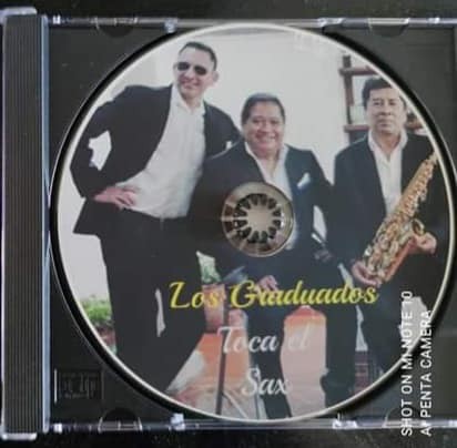 Graban un disco y quieren venderlo para ayudar a la familia de su amigo que falleció Graban un disco y quieren venderlo para ayudar a la familia de su amigo que falleció