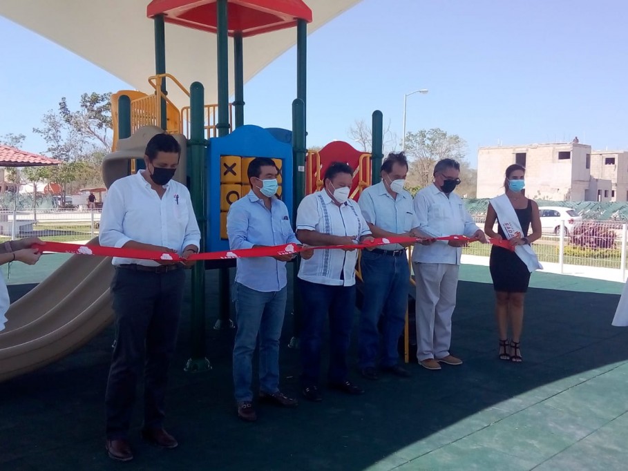 Los vecinos de paseos de Tixcacal ya contarán con un parque infantil