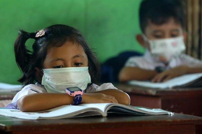 Un modelo híbrido podría ser la opción al regresar a clases tras la vacunación docente Un modelo híbrido podría ser la opción al regresar a clases tras la vacunación docente