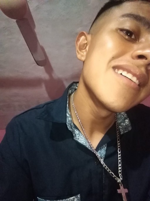 Joven pide ayuda para conseguir trabajo Joven pide ayuda para conseguir trabajo