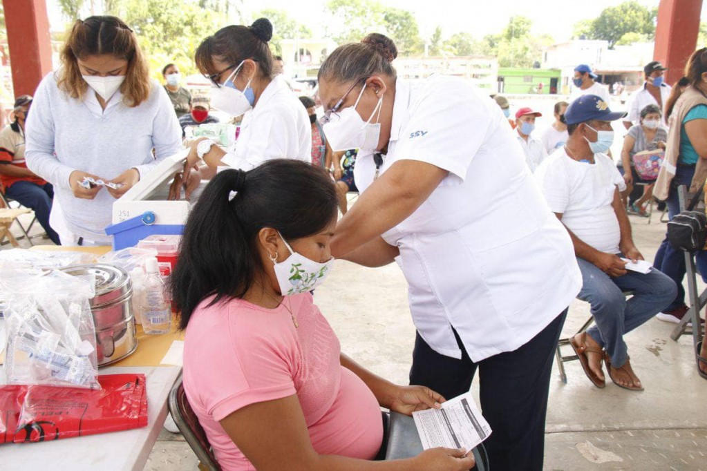 Exhortan a mujeres embarazadas a vacunarse Exhortan a mujeres embarazadas a vacunarse