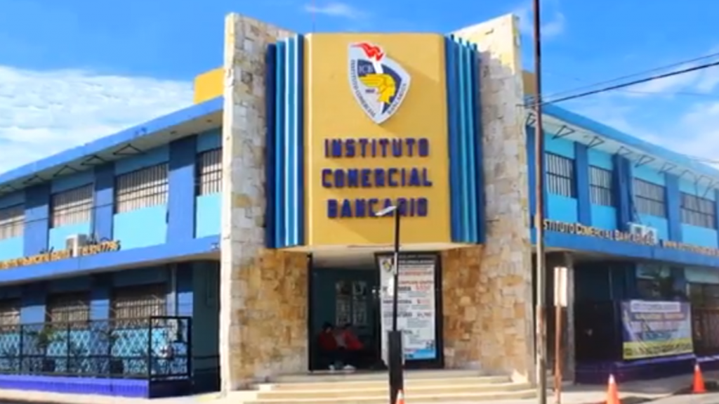 Instituto Comercial Bancarios, listo para el ciclo 2021-2022 Instituto Comercial Bancarios, listo para el ciclo 2021-2022