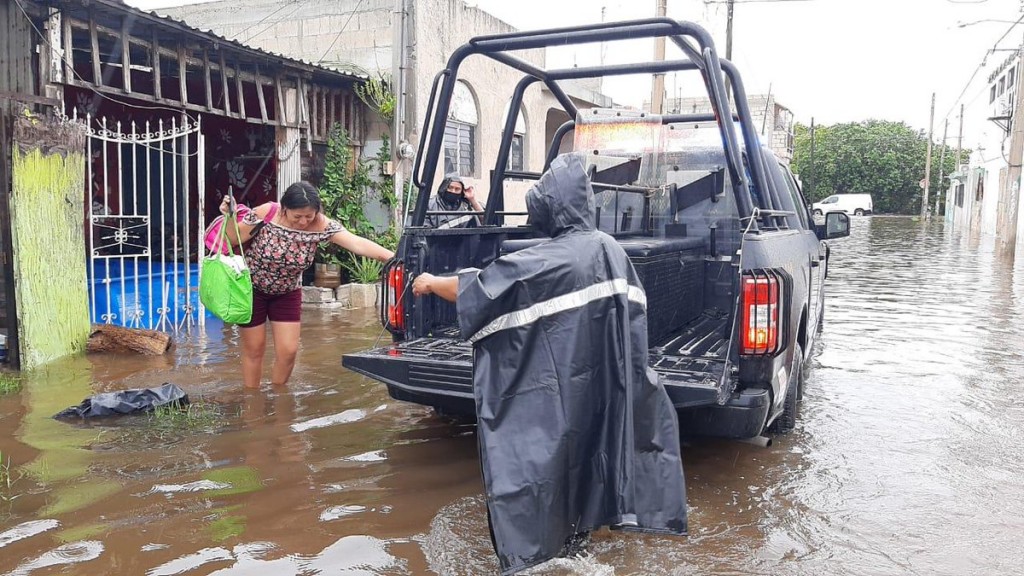 Lluvias amenazan a los habitantes de la Ciénega 2000 en Progreso Lluvias amenazan a los habitantes de la Ciénega 2000 en Progreso
