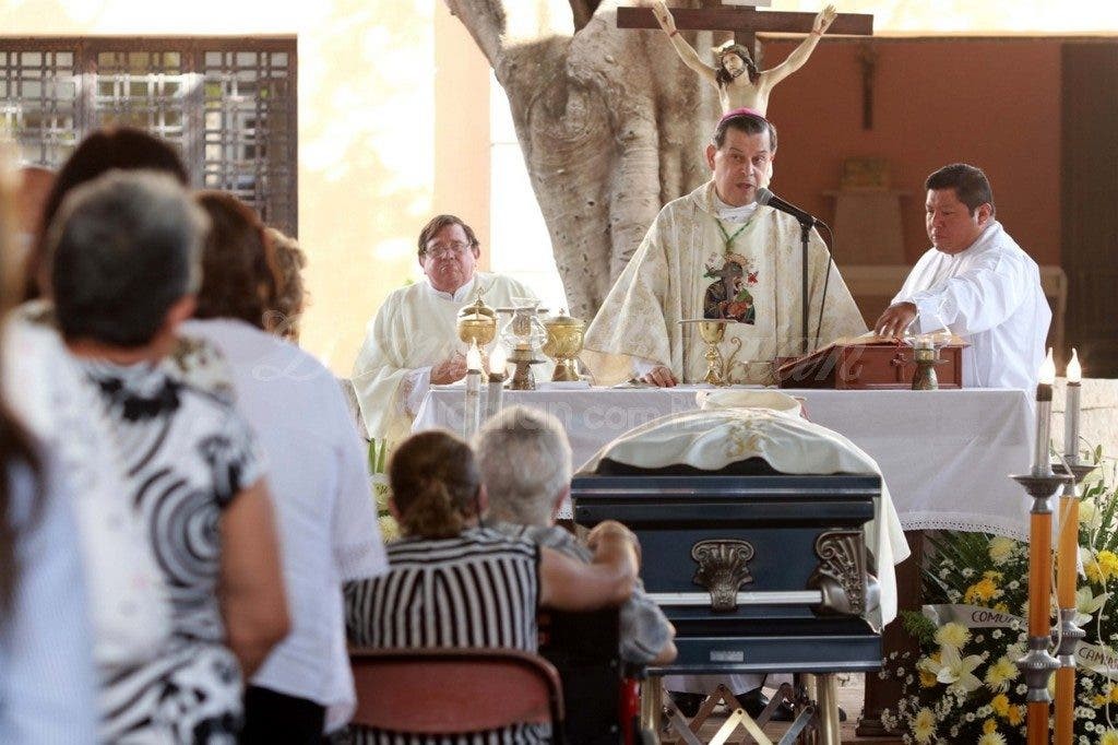 Registran 3 decesos de sacerdotes por Covid-19 en Yucatán Registran 3 decesos de sacerdotes por Covid-19 en Yucatán